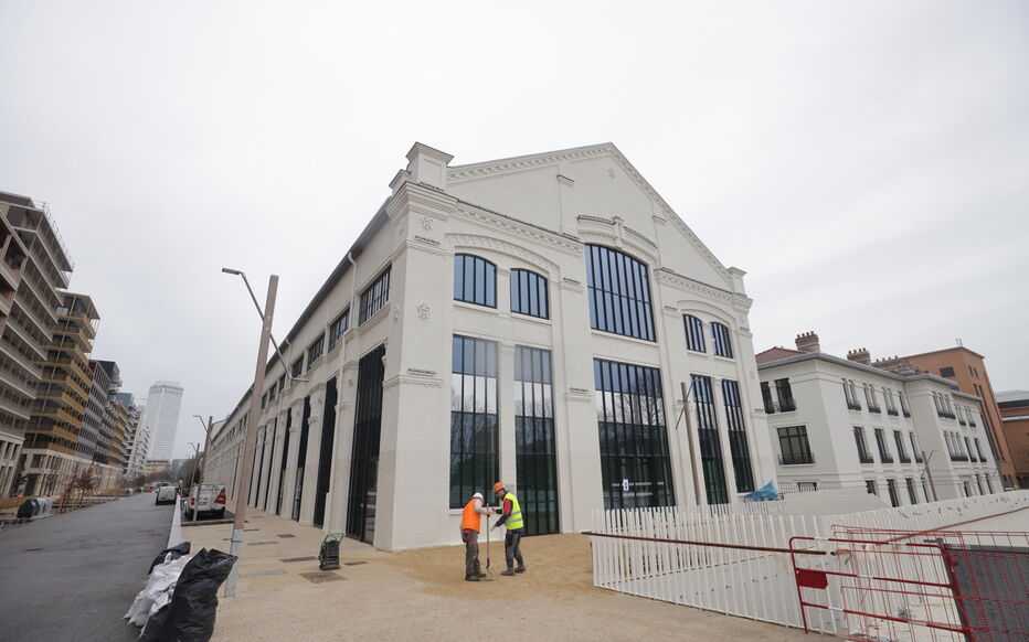 Saint-Denis (Seine-Saint-Denis), le 8 février. 380 appareils doivent être installés dans la Halle Maxwell, la future salle de fitness du village olympique. LP/Olivier Arandel