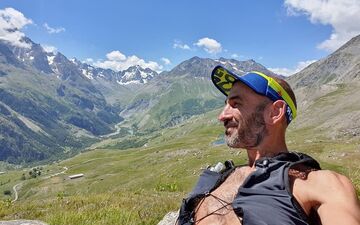 Gael Gouttefangeas, 52 ans, racontait sur les réseaux sociaux sa passion pour la course en montagne, lui qui avait déjà participé à de nombreux ultra-trails. Facebook Gael Gouttefangeas