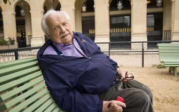 Paris, le 12 juillet 2024. Léon Lewkowicz, survivant de la Shoah et champion de France de poids et haltères, portera la flamme olympique lundi 15 juillet. LP/Alexandre Delaitre