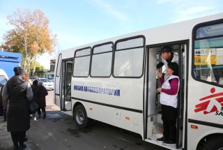 Laboratorio móvil en Tashkent, Uzbekistán