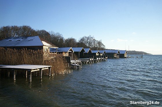 Winterliche Bootshäuser nahe Percha Beach