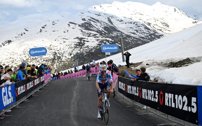 Team DSM's French rider Romain Bardet climbs the last kilometre of the 15th stage of the 107th Giro d'Italia cycling race on May 19