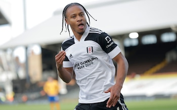 Bobby De Cordova-Reid celebrates