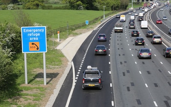 Emergency Refuge Area on smart motorway M25 Junction 5-6/7 Smart Motorways, April 2014. *MUST CREDIT: HIGHWAYS AGENCY* HANDOUT .... IMAGE TAKEN FROM https://www.flickr.com/photos/highwaysagency/14060592736/ 