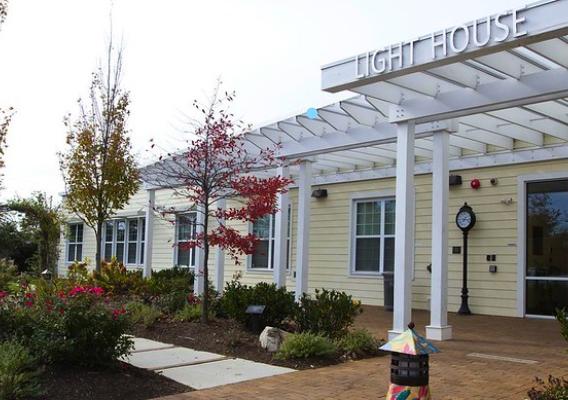 Image of front of Light House, Inc. office building