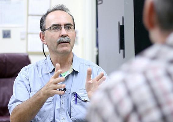 Buz Kloot interviews Rick Haney, a research soil scientist with USDA’s Agricultural Research Service in Temple, Texas, for the video series. NRCS photo.