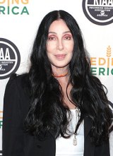 1250800284_cher_290x402