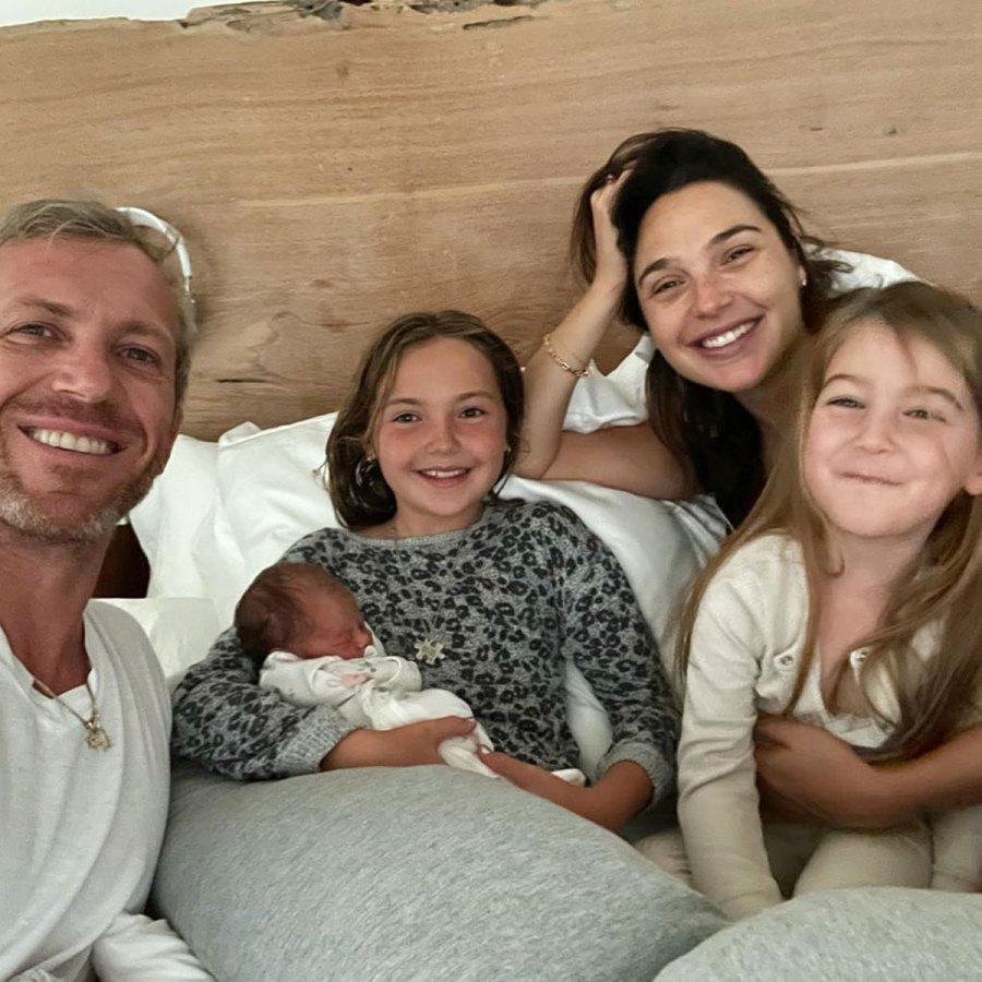 Jason Momoa Gal Gadot More DC Extended Universe Stars With Their Kids Family Guide Gal Gadot