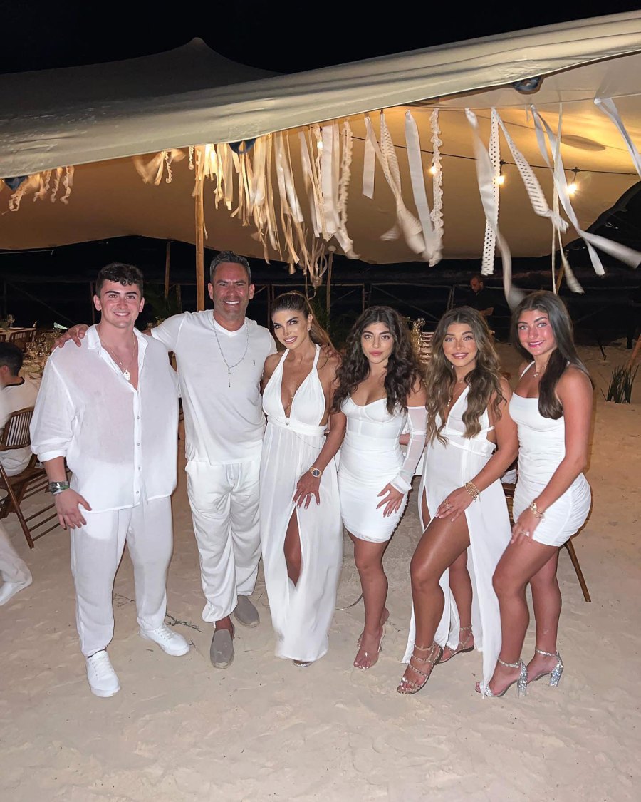 Teresa Giudice and Joe Giudice’s Family Moments While Raising 4 Daughters Over the Years- Pics - 868