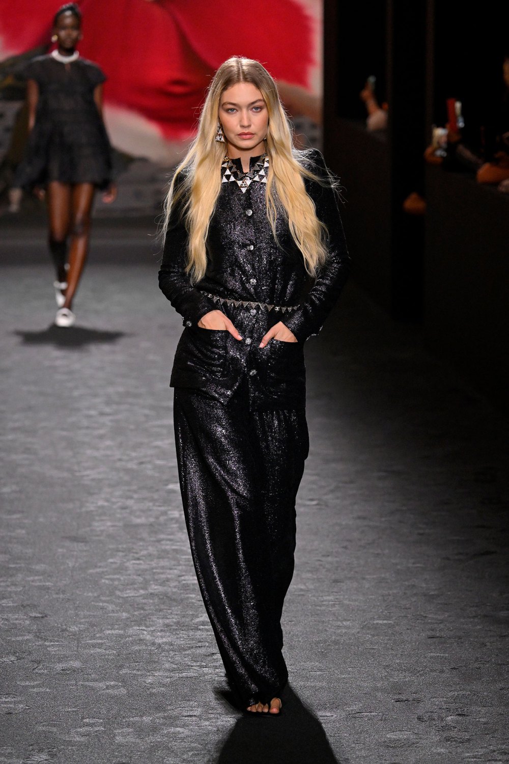 Gigi Hadids Best Runway Moments of All Time