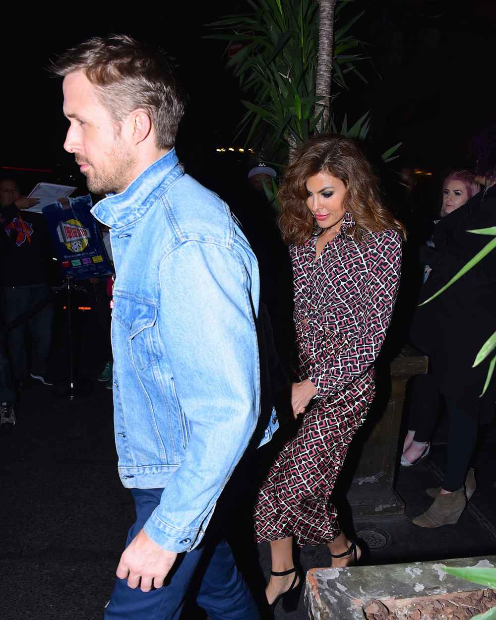 Ryan Gosling Honors Girl of My Dreams Eva Mendes While Accepting Kirk Douglas Award at SBIFF