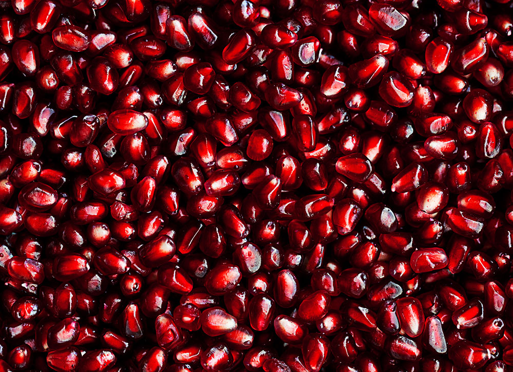 how to seed a pomegranate