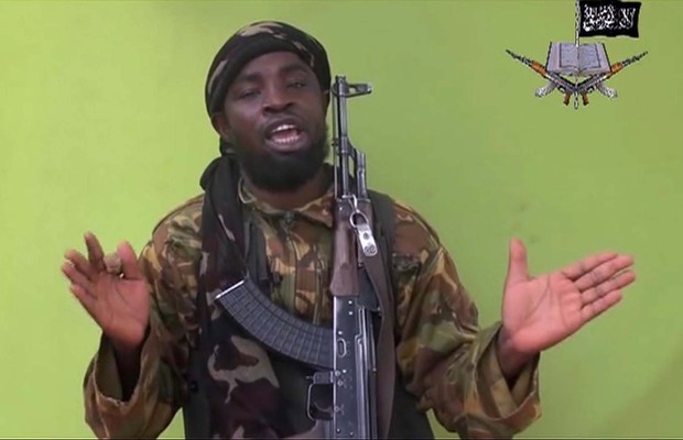 O líder do grupo terrorista Boko Haram, Abubakar Shekau, que atua na Nigéria (Foto: Reprodução/AP)
