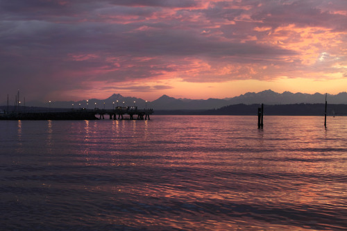 Winding down the weekend at Elliot Bay. What a view! #SeattleSunday