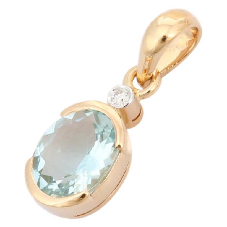 Aquamarine and Diamond Pendant in 18K Yellow Gold