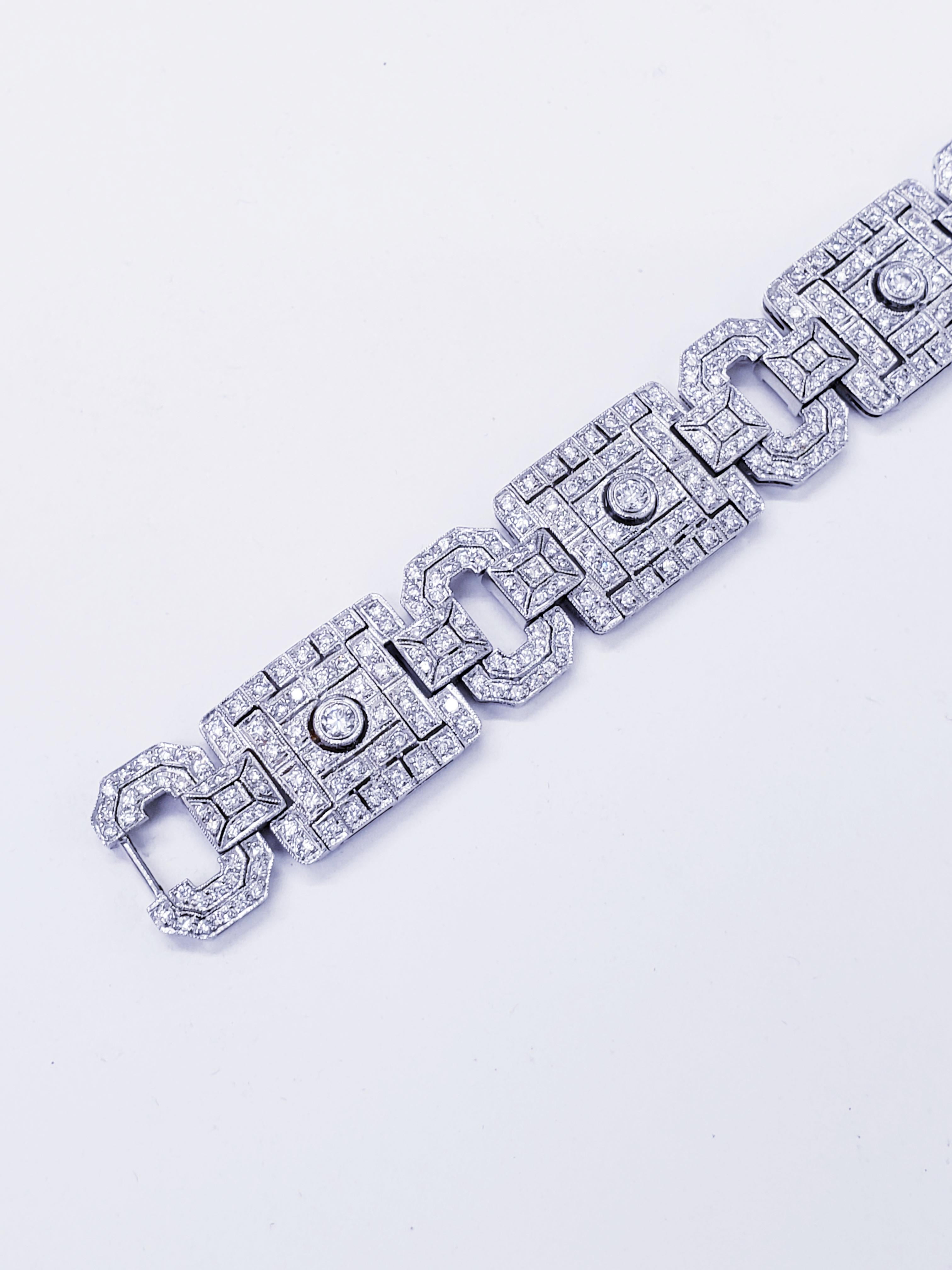 Art Deco Luxurious 10 Carat Diamond Bracelet 18 Karat White Gold In Excellent Condition For Sale In Miami, FL