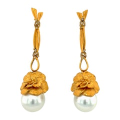 Carrera y Carrera 18kt Yellow Gold Gardenia Earrings with South Sea Pearls