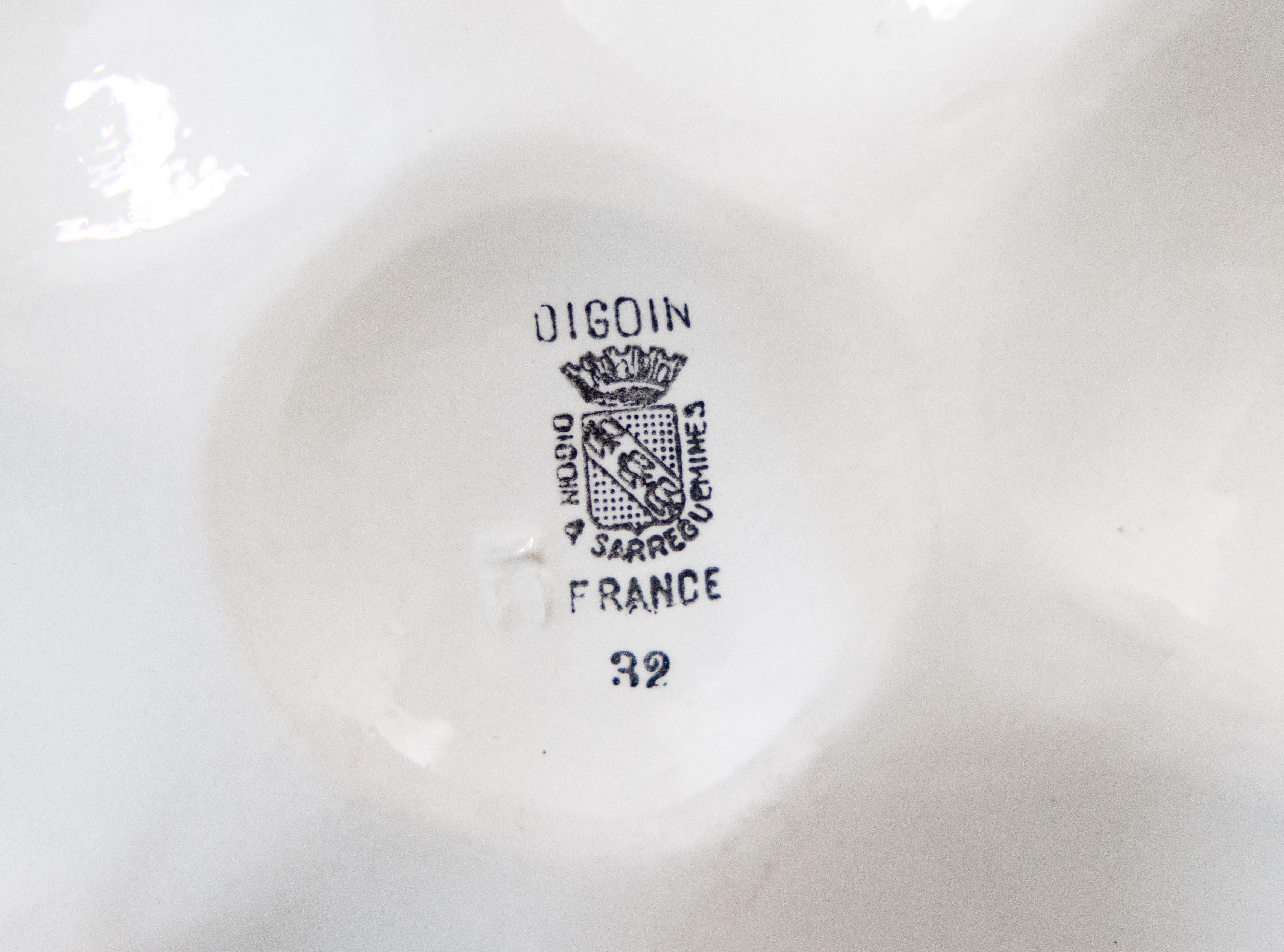 Metà XX secolo Piatto da ostrica in maiolica francese di Digoin & Sarreguemines, CIRCA 1930 in vendita