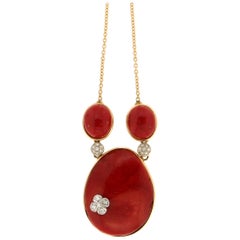 Handcraft Coral 18 Karat Yellow Gold Pendant Necklace