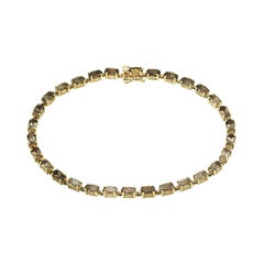 Modern and Chick Quartz Fine Jewellery Yellow Gold Tennis Bracelet