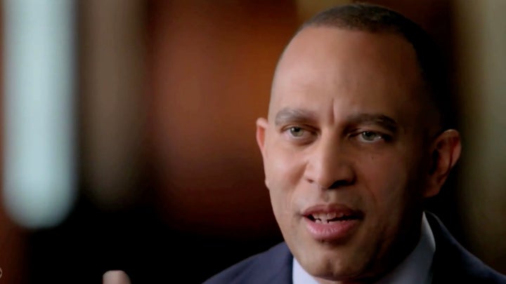 Hakeem Jeffries taunts GOP: House Democrats have been governing like we're in the majority