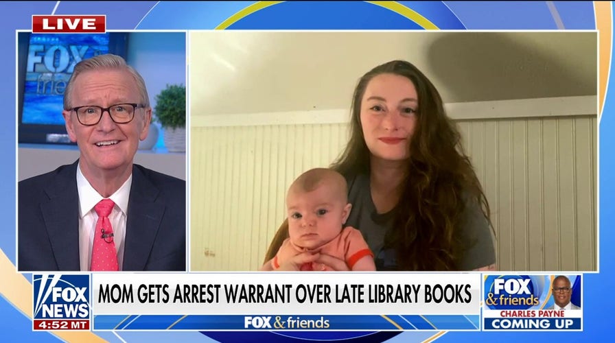 Texas mom faces arrest warrant over late library books