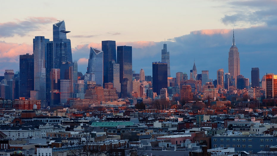 Manhattan skyline