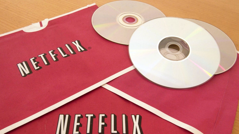 Netflix red envelopes