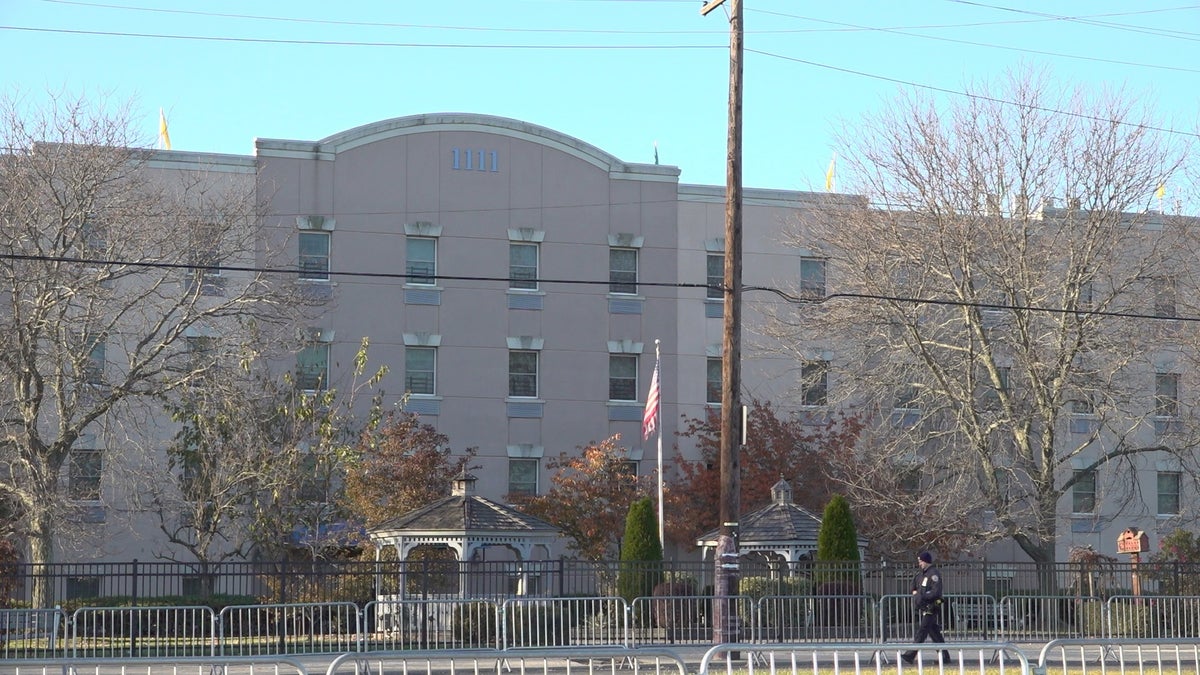 island shores senior residence in staten island 