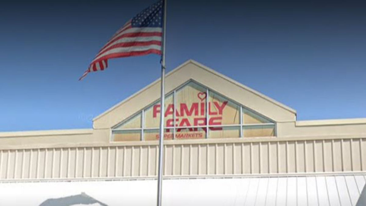 Family Fare sign