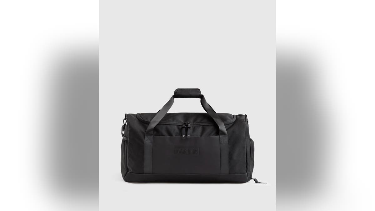 This gym bag is practical/