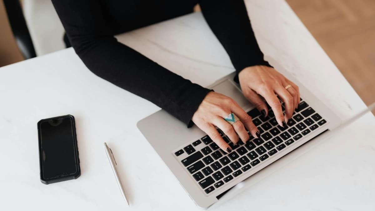 A woman working on her laptop (Kurt "CyberGuy" Knutsson)