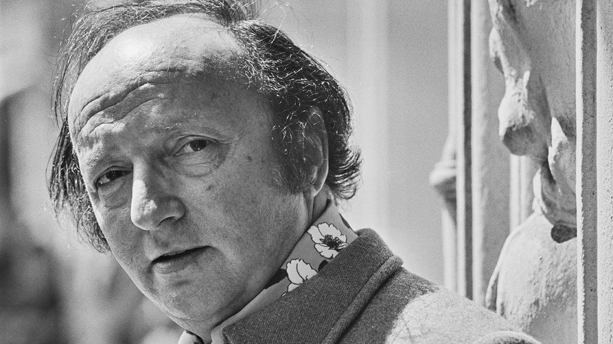 Harold Robbins portrait 