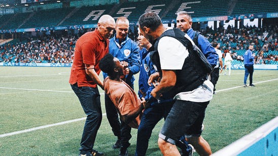 Fan gets on field at U.S. game in another security incident at Olympic men's soccer