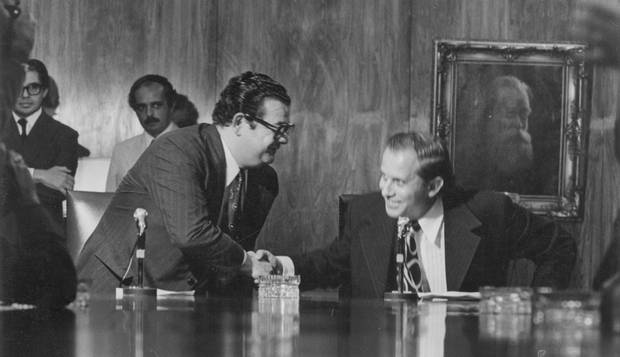 Anos 70. Os ministros da Fazenda Delfim Netto (do governo Médici) e Mário Henrique Simonsen (governo Geisel)