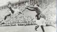 Maiores goleadores do Brasil. No 9º lugar, Leônidas da Silva fez 38 gols. O "Diamante Negro", o inventor da bicicleta atuou nas Copas de 1934 e 1938, tendo marcado nove gols na história do torneio