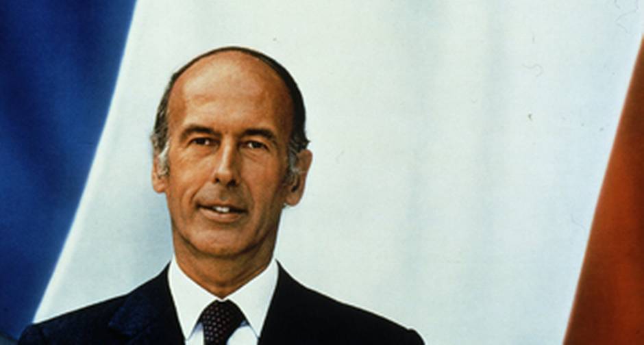 Dissidente. Valéry Giscard d'Estaing, terceiro presidente da 5ª República, ganhou as eleições sendo o candidato de um partido que se desligou da UDR de De Gaulle. Defendeu direitos sociais, apesar de políticas no geral conservadoras