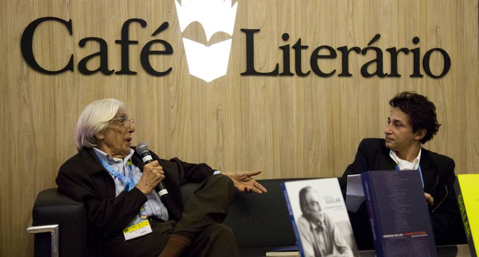 Versos. Os poetas Ferreira Gullar e Eucanaã Ferraz: destaque do último dia da 17ª Bienal do Livro, no Riocentro