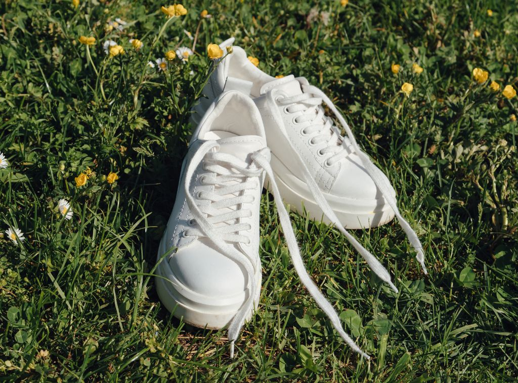 Shop - Best White Sneakers - Hero Image