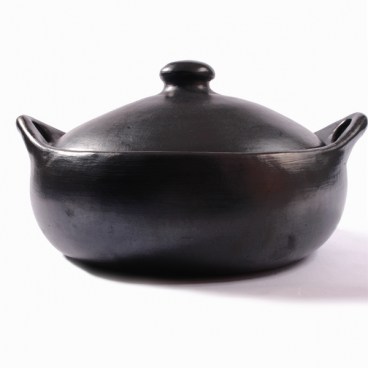 Black Clay, La Chamba Flat Casserole