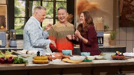 Danny Seo Shows Drew Barrymore How Make DIY Toner with White Rice 