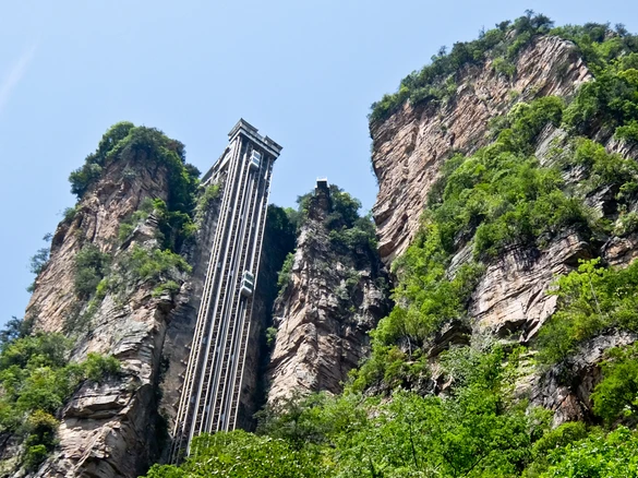 Bailong Elevator (Photo: Rupert Parker)