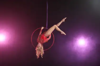 Bimah me up! Meet the circus rabbi who prays as she flies