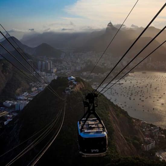 Acesso prioritário aos bondinhos do Pão de Açúcar