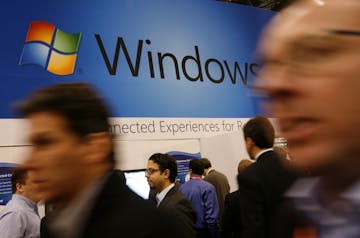 There are some tricks to stop Windows 11 from downloading on your computer.