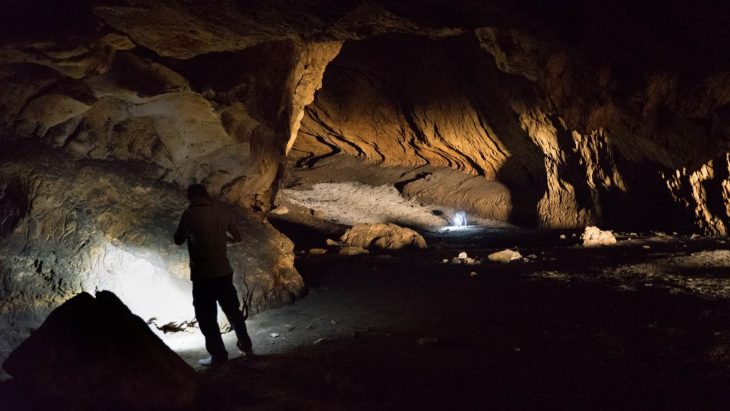 Pebdeh Cave located in the southern Zagros Mountains. Pebdeh was occupied by hunter-gatherers as early as 42,000 years ago. Photo: Mohammad Javad Shoaee