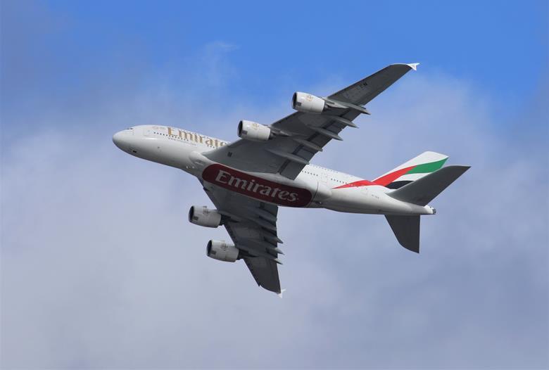 A380-emirates-c-maxkj
