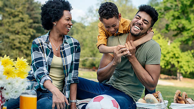 Family eating outside.