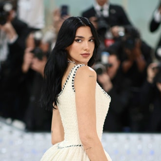 Dua Lipa Nailed the Controversial Spider Eyelashes Trend