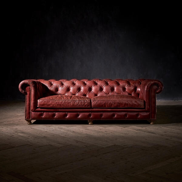 T WES SS 0001 westminster feather sofa 3 seater detail 2